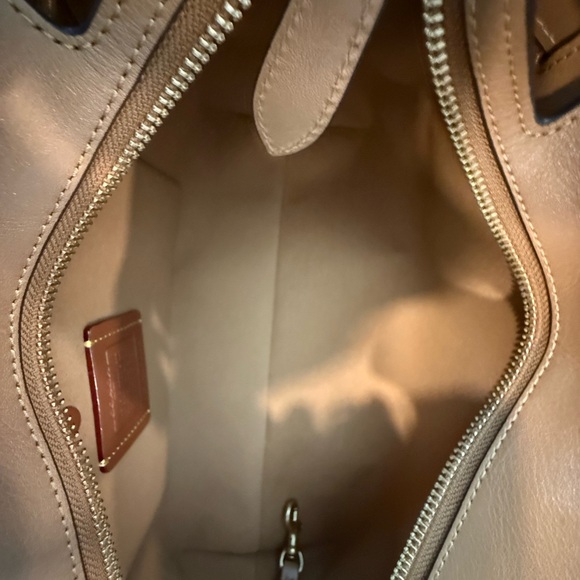 Coach Soft Empire Carryall 28 - Honey Brown - Picture 10 of 12